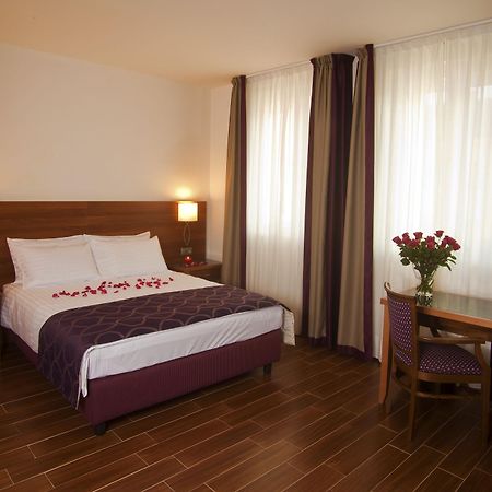Hotel Galileo Praga Cameră foto